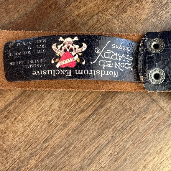 Ed Hardy Black Belt with Colorful Graphics Vintage - Picture 15 of 16